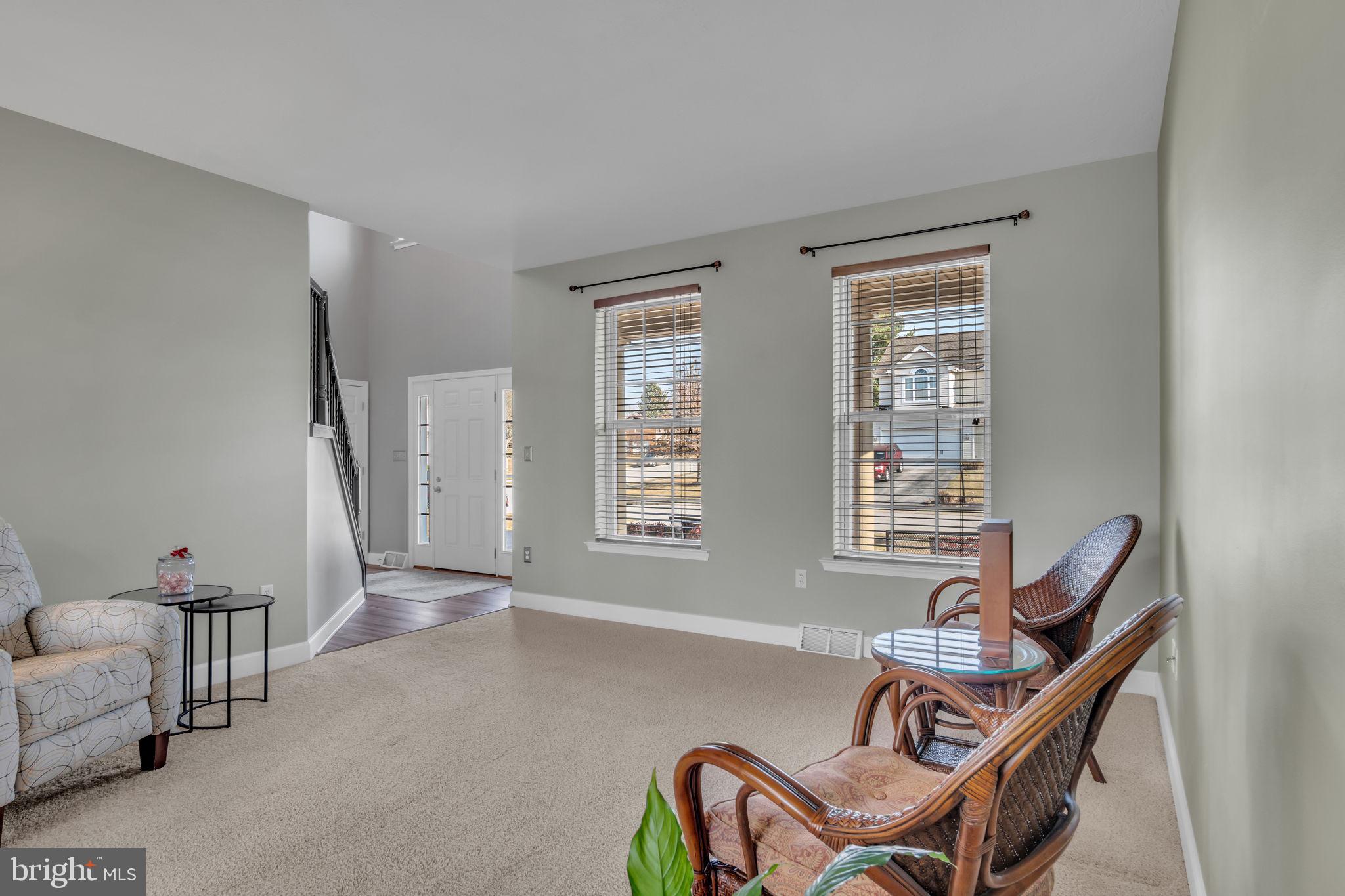 HIGH POINTE - Residential