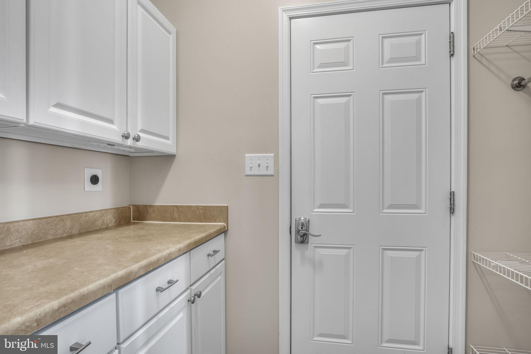 HIGH POINTE - Residential