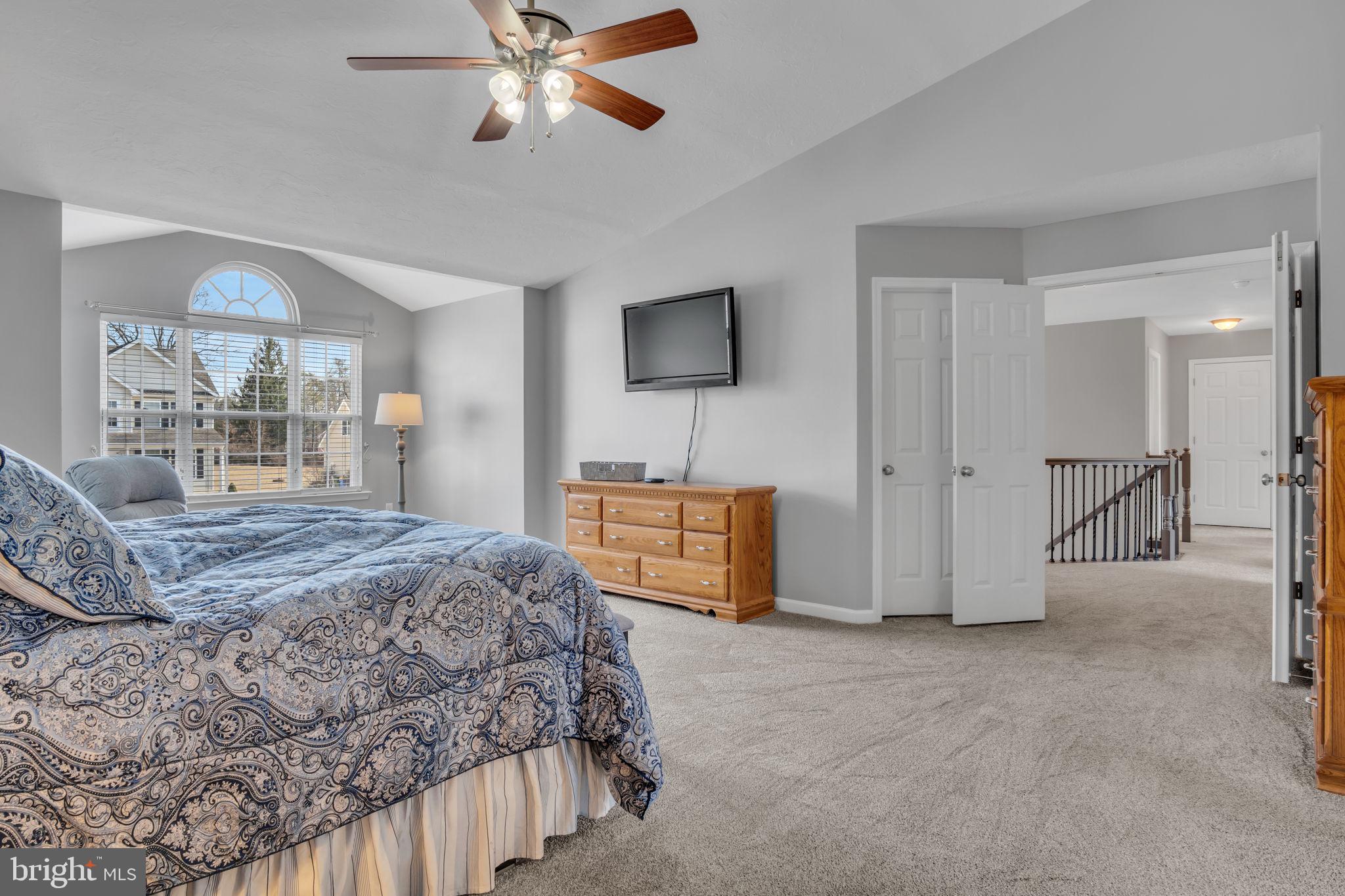 HIGH POINTE - Residential