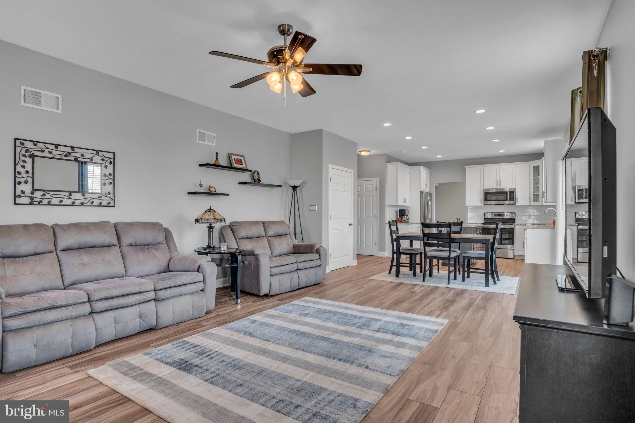 HIGH POINTE - Residential