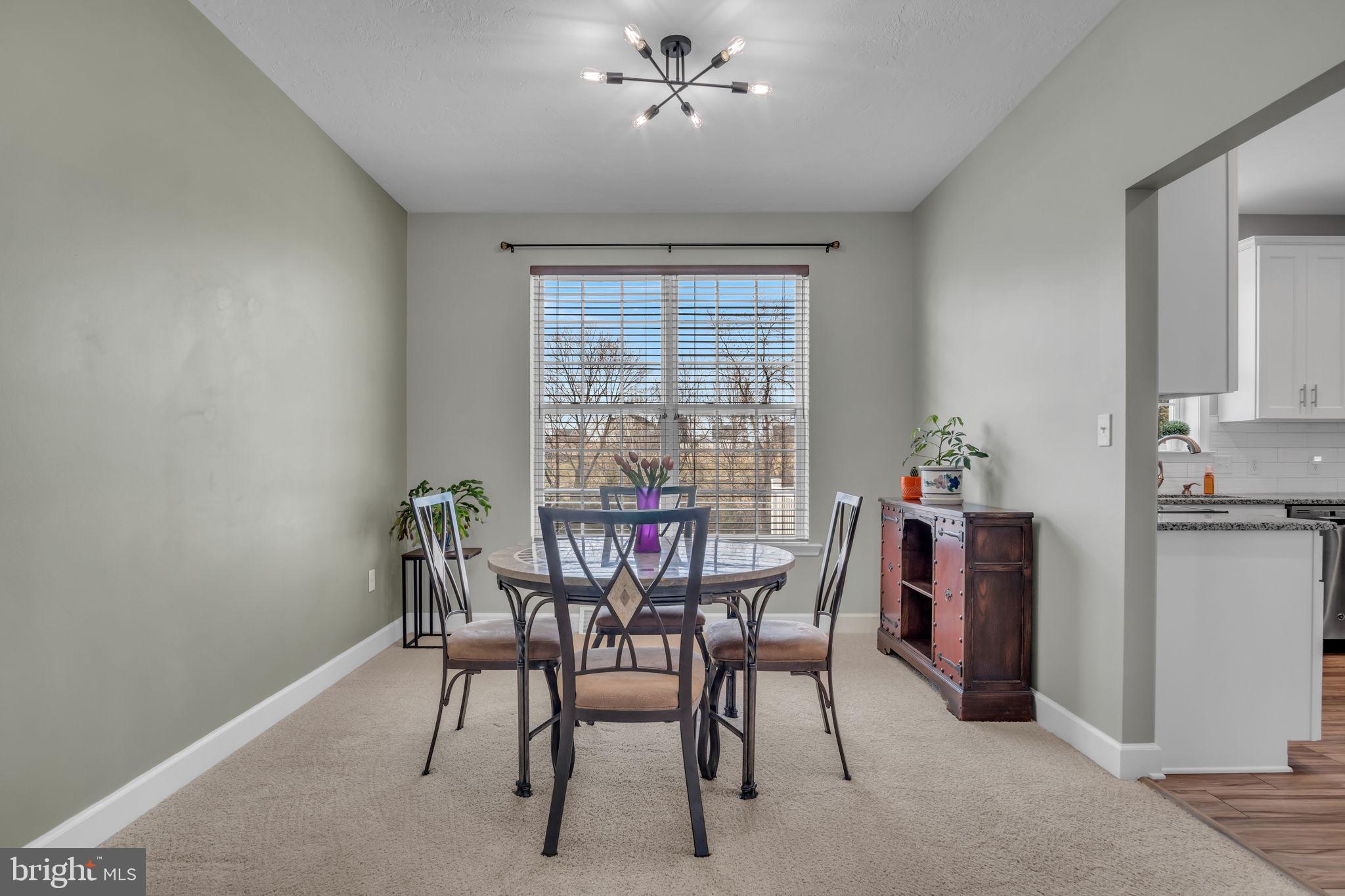 HIGH POINTE - Residential