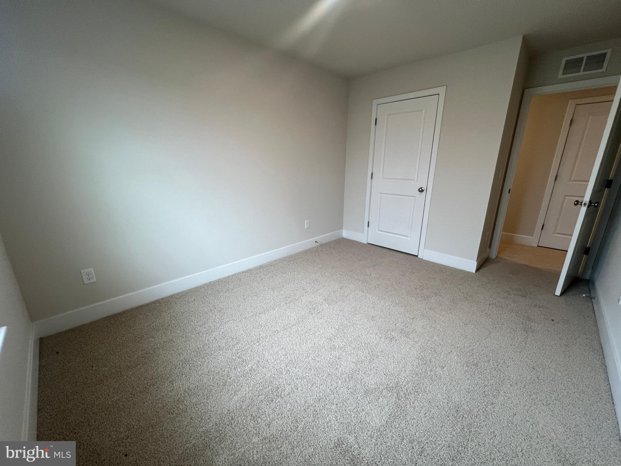 WEST WIND - Residential Lease