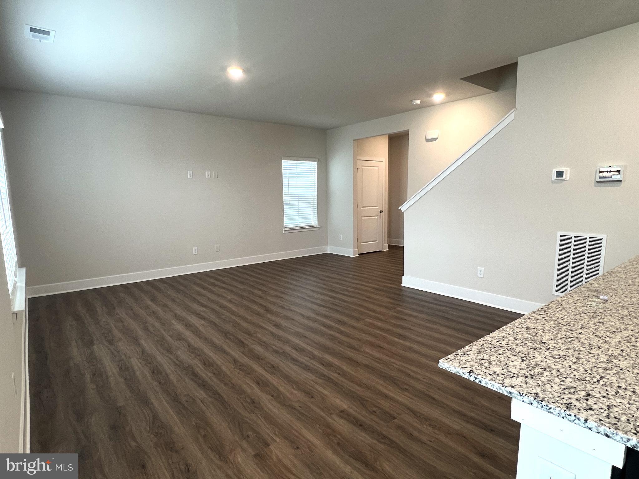 WEST WIND - Residential Lease
