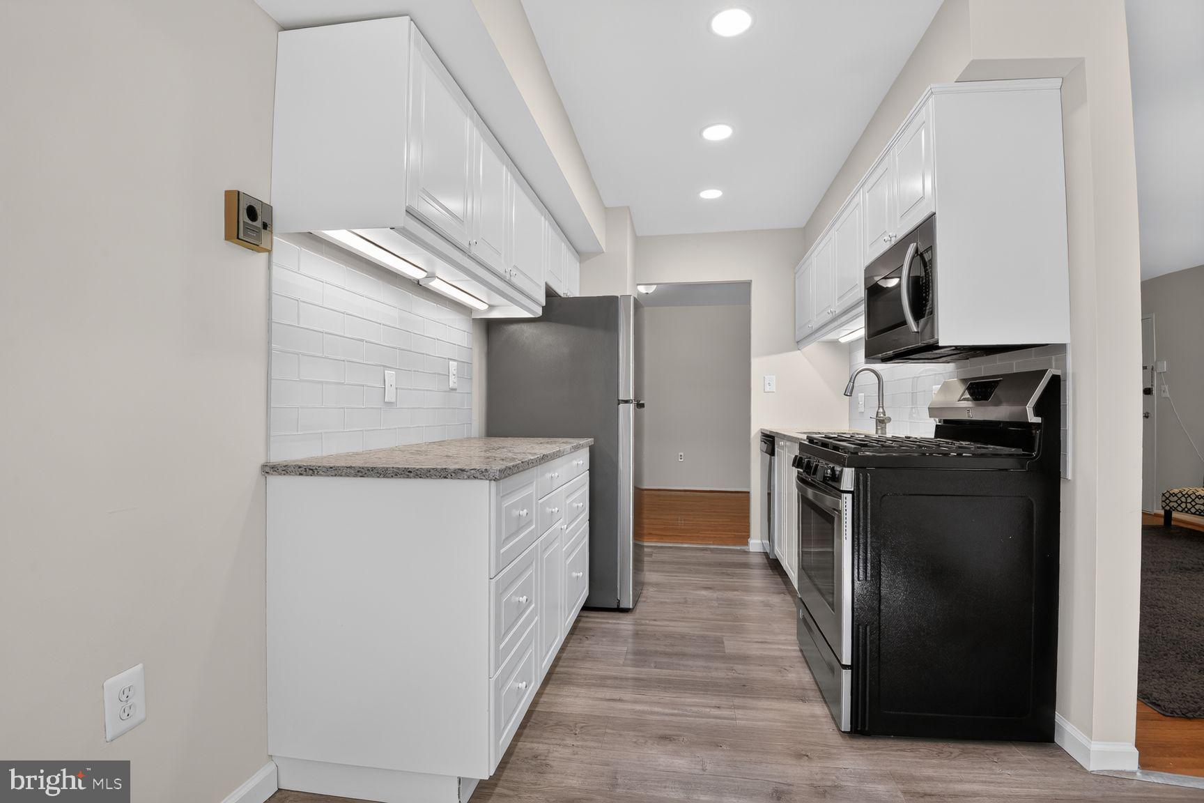 WOODBURN VILLAGE - Residential
