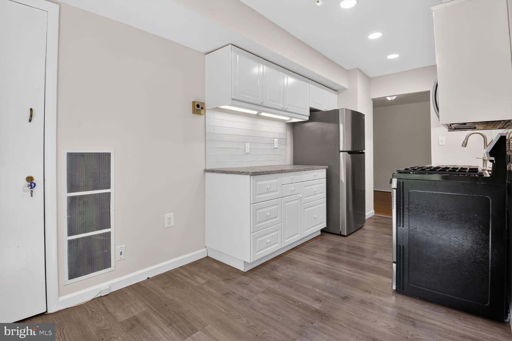 WOODBURN VILLAGE - Residential