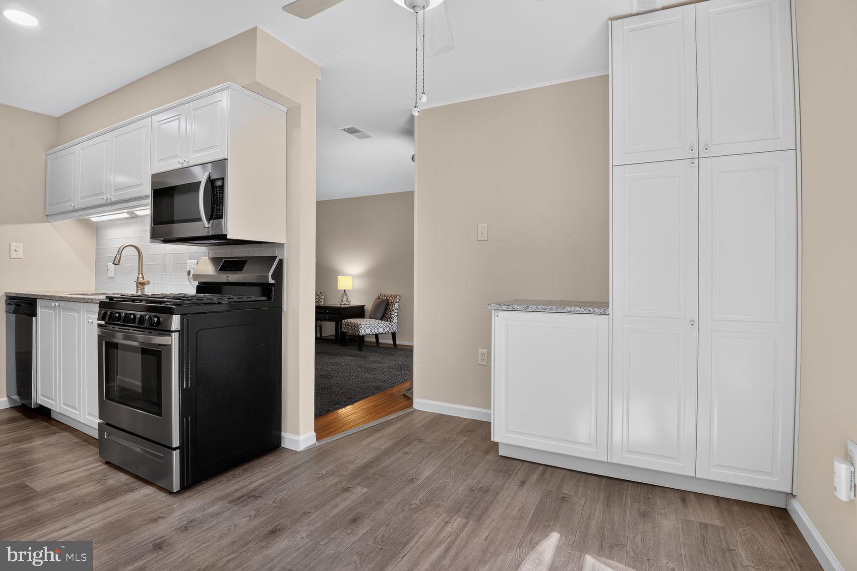 WOODBURN VILLAGE - Residential