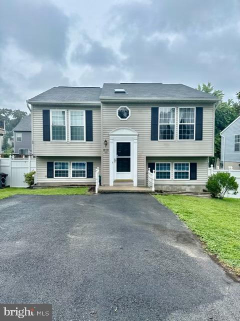 Amazing 4 Bed/3 Full Bath Home In Sought After Northeast School District! With Granite Kitchen Counters, 2 Family Rooms and even a 26x11 Screened in Porch Overlooking a Great, Fully Fenced Back Yard! So Much Room to Grow!  BE IN YOUR NEW HOME IN JUST 2 WEEKS WITH PREFERRED LENDERS!!