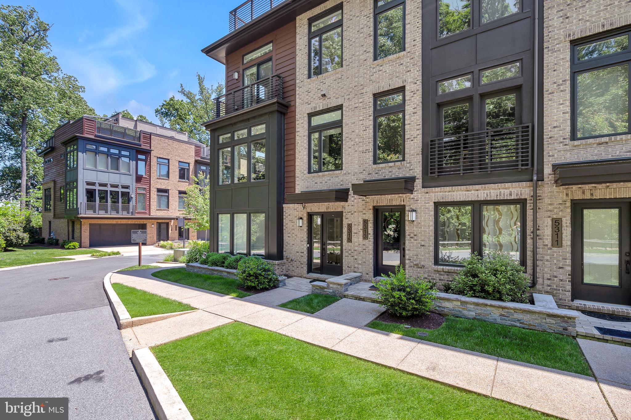 GROSVENOR HEIGHTS - Residential