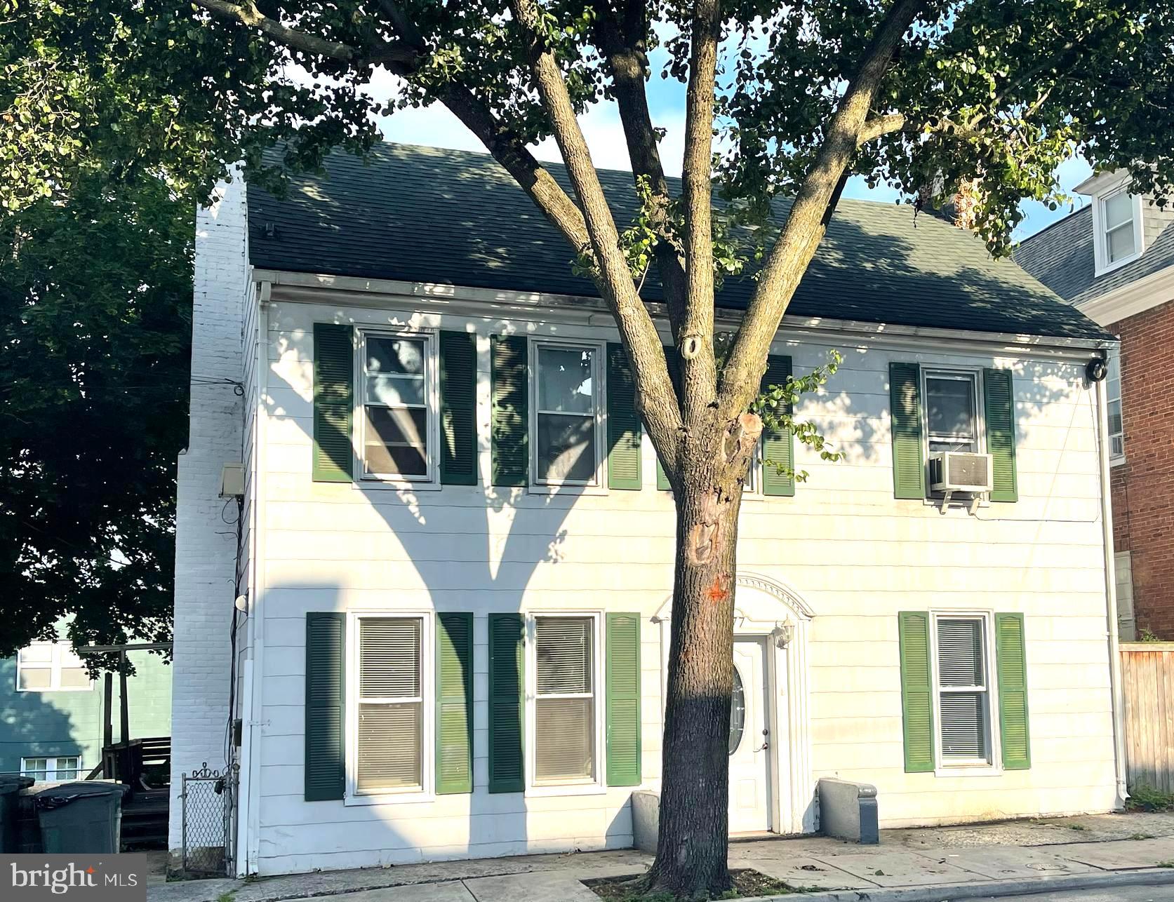 Adorable 2 level 1 bedroom apartment available for rent in Hagerstown.  Home features laminate flooring throughout.  Ample storage and onsite coin-op laundry.  Pets are case by case with strong application, monthly pet rent and additional deposit.  Maximum 2 pets (no exceptions).  Breed restrictions will apply.  Contact us today to schedule a tour.