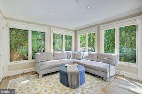 GEORGETOWN - Residential