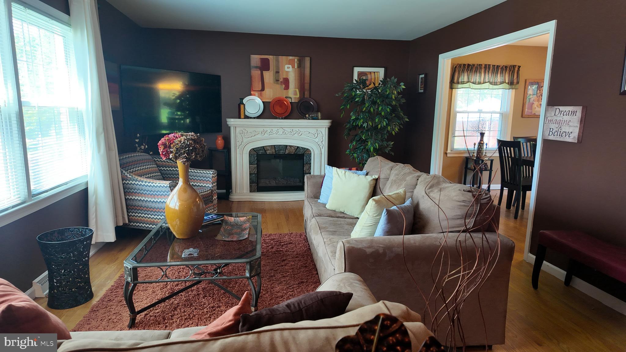 BROADVIEW - Residential