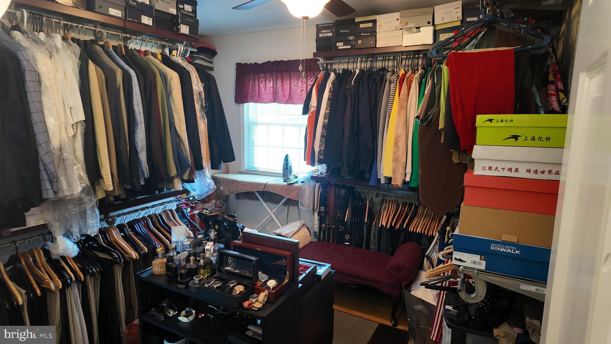 BROADVIEW - Residential
