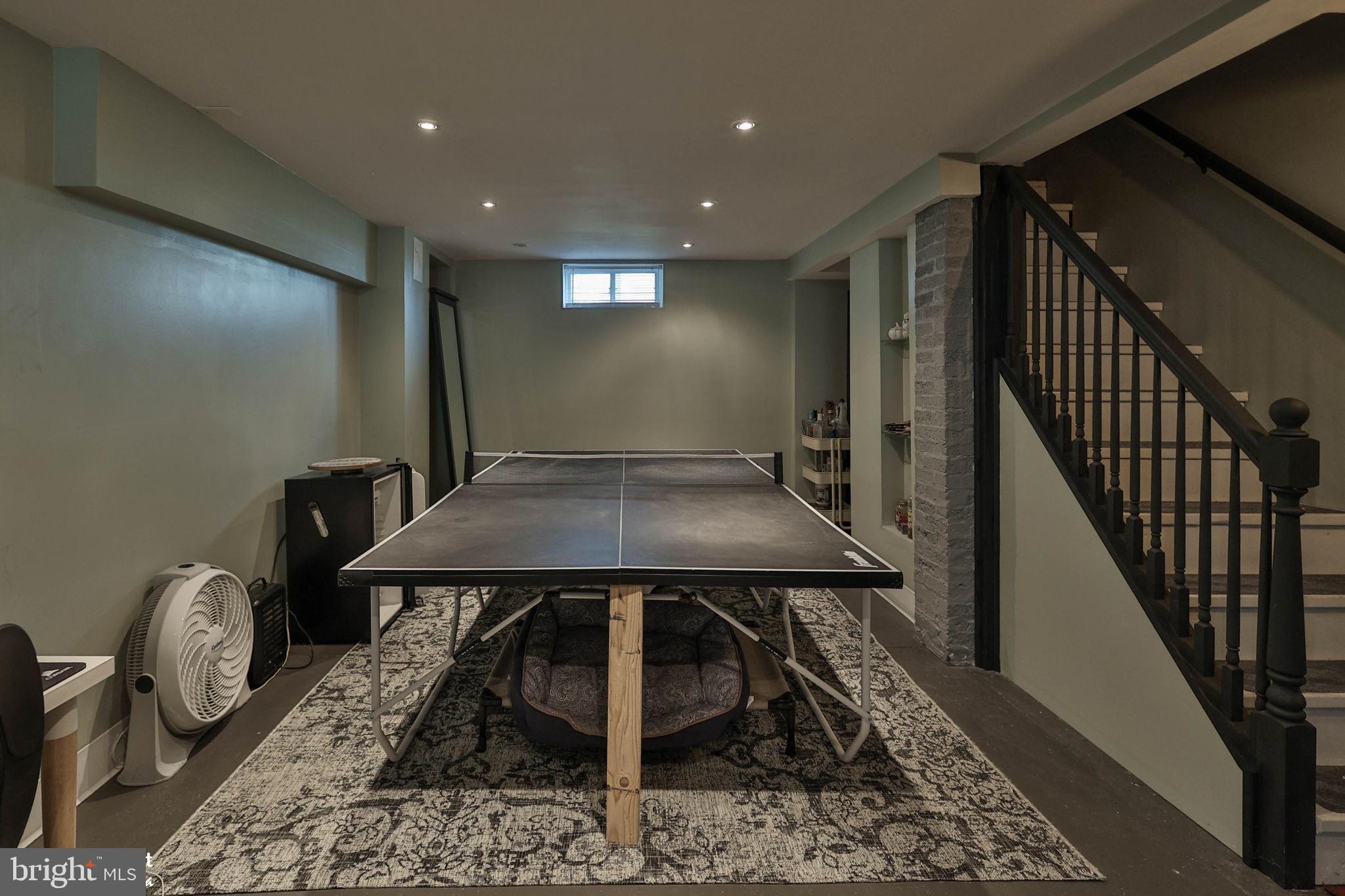 MIDWAY MANOR - Residential