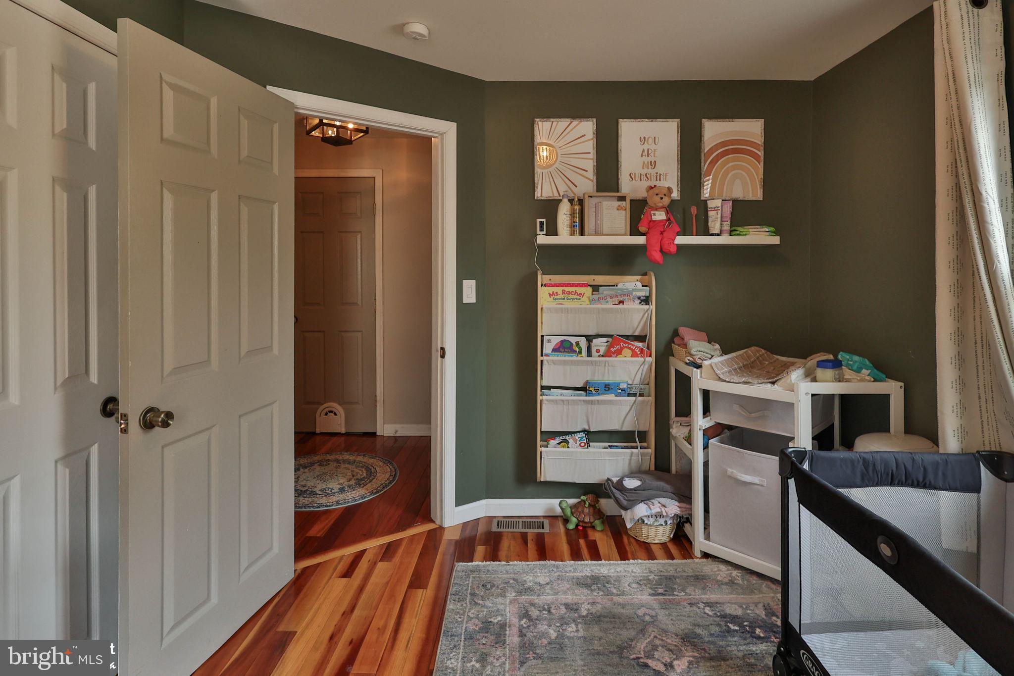 MIDWAY MANOR - Residential