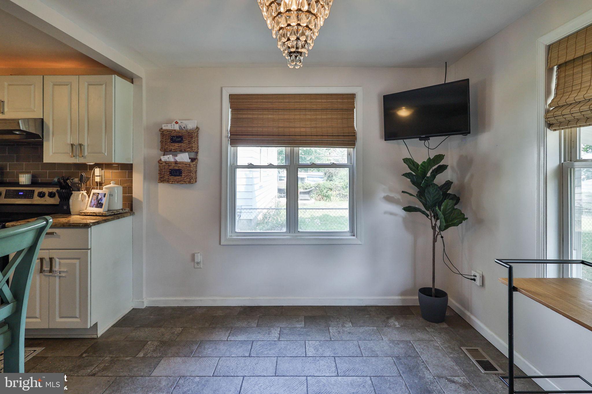 MIDWAY MANOR - Residential