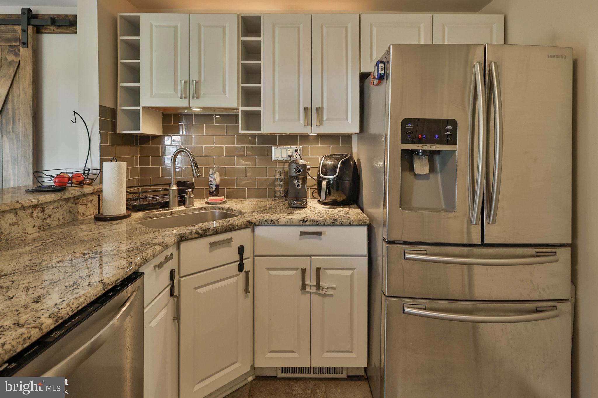 MIDWAY MANOR - Residential