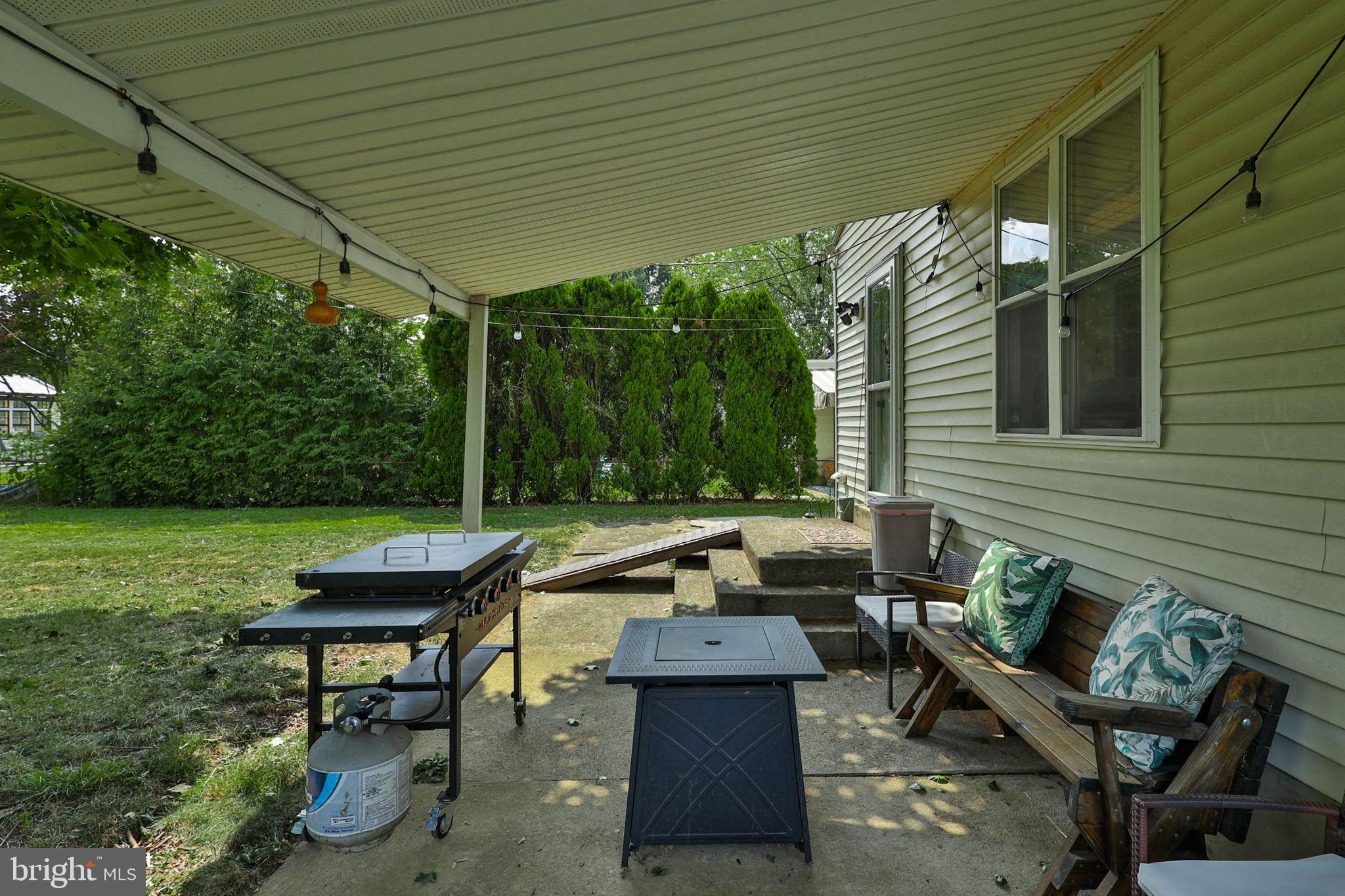 MIDWAY MANOR - Residential