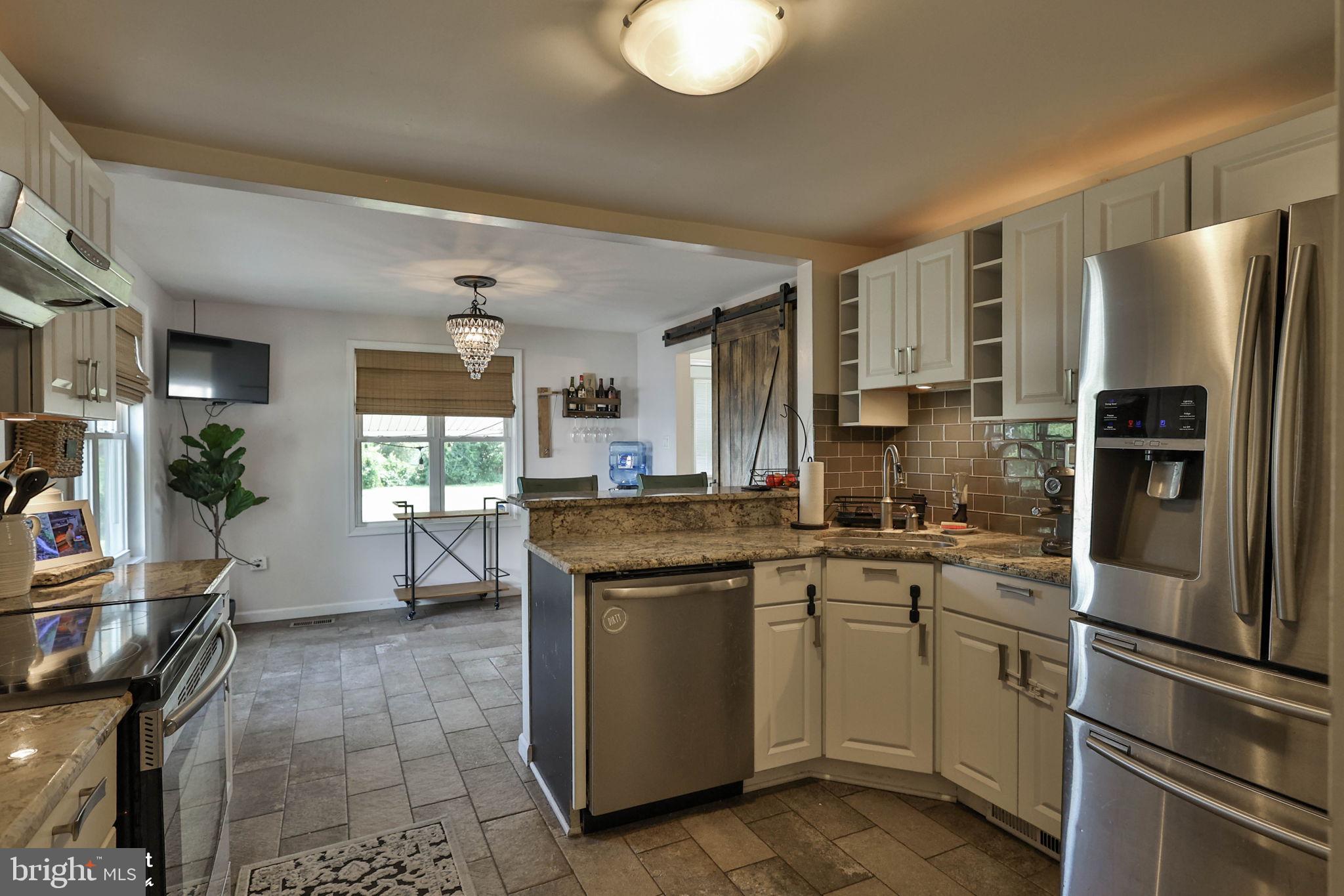 MIDWAY MANOR - Residential