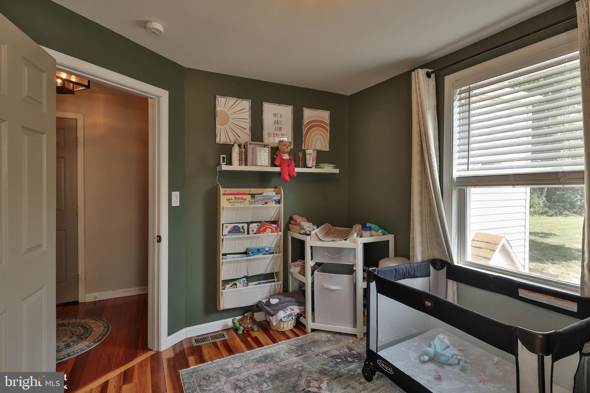 MIDWAY MANOR - Residential
