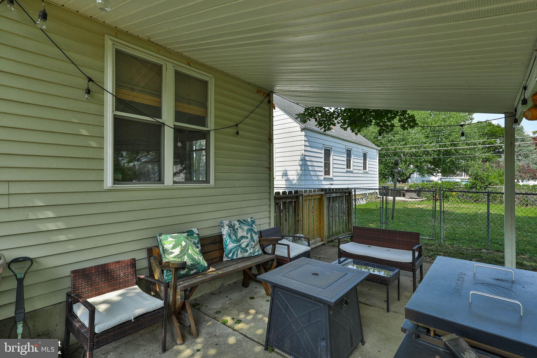 MIDWAY MANOR - Residential