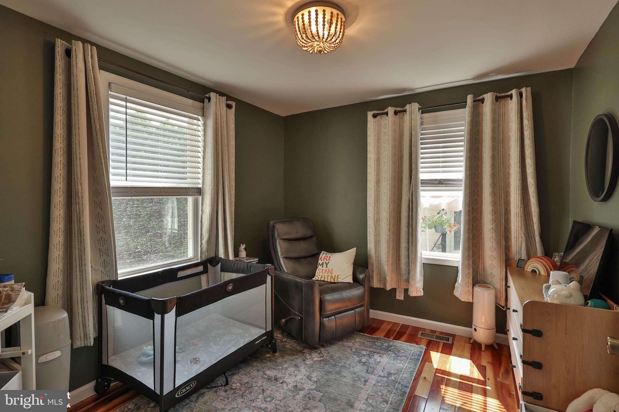 MIDWAY MANOR - Residential