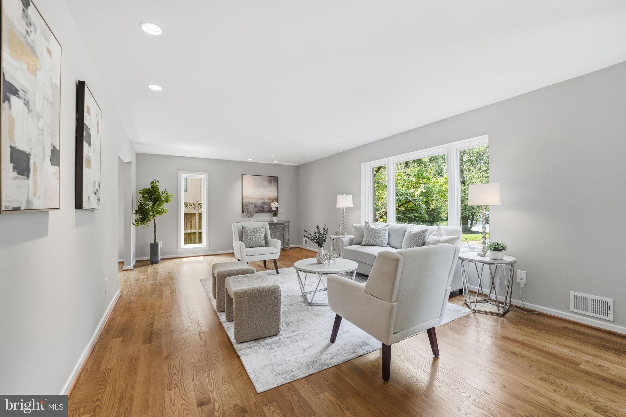 MANTUA WOODS - Residential