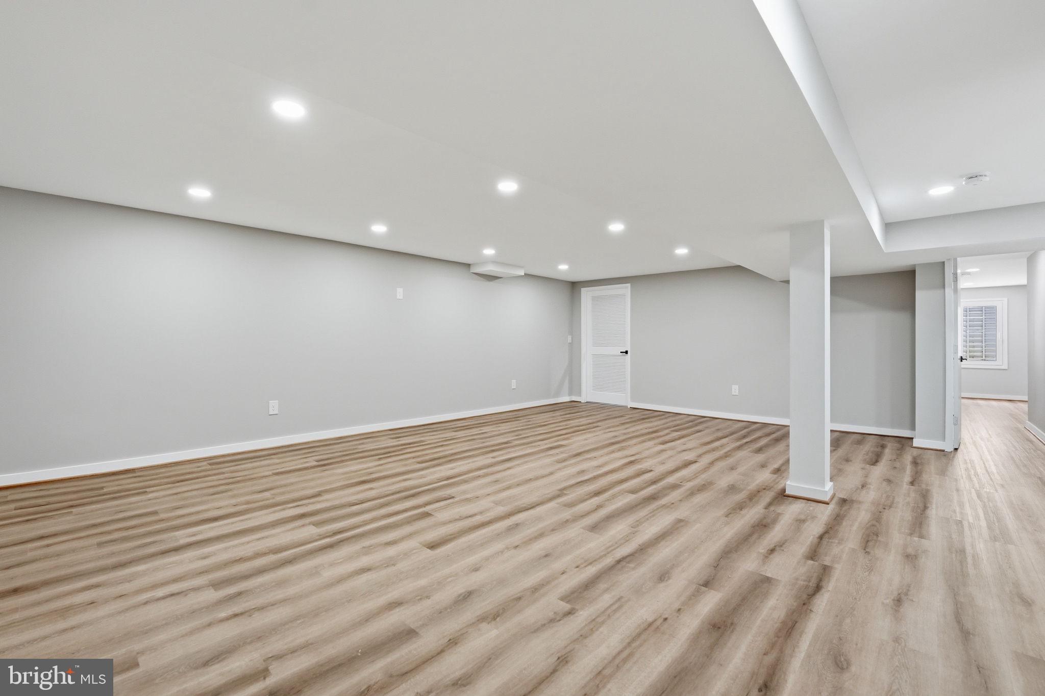 MANTUA WOODS - Residential