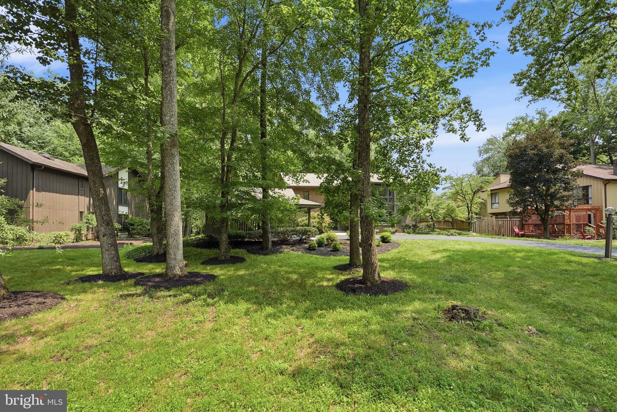 MANTUA WOODS - Residential