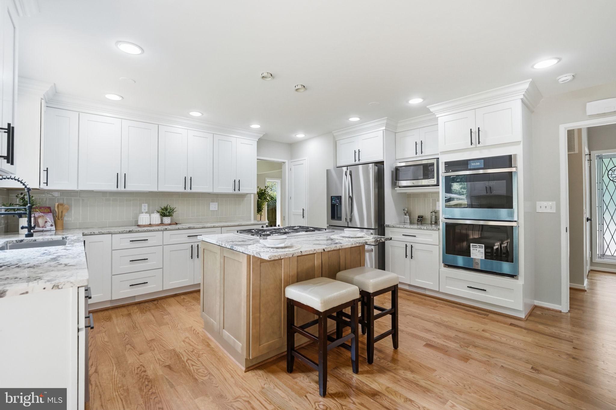 MANTUA WOODS - Residential