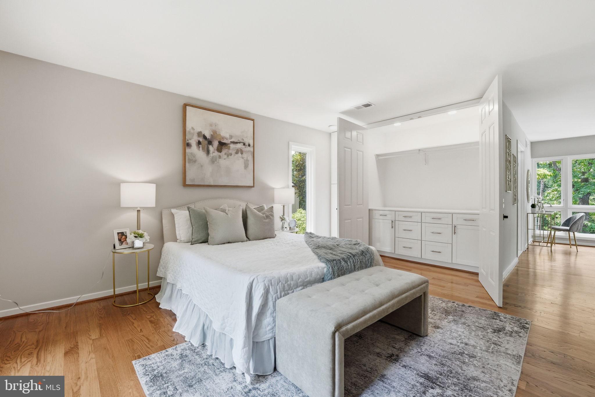MANTUA WOODS - Residential