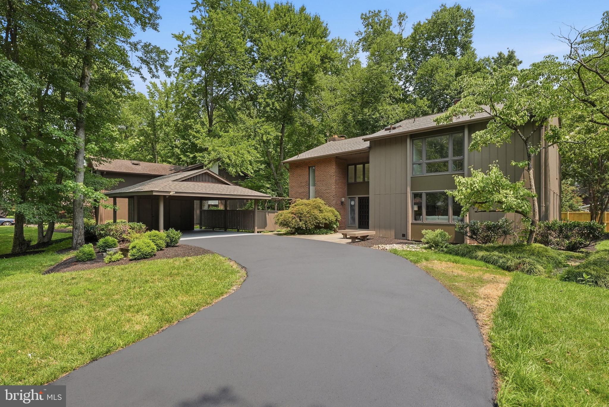 MANTUA WOODS - Residential
