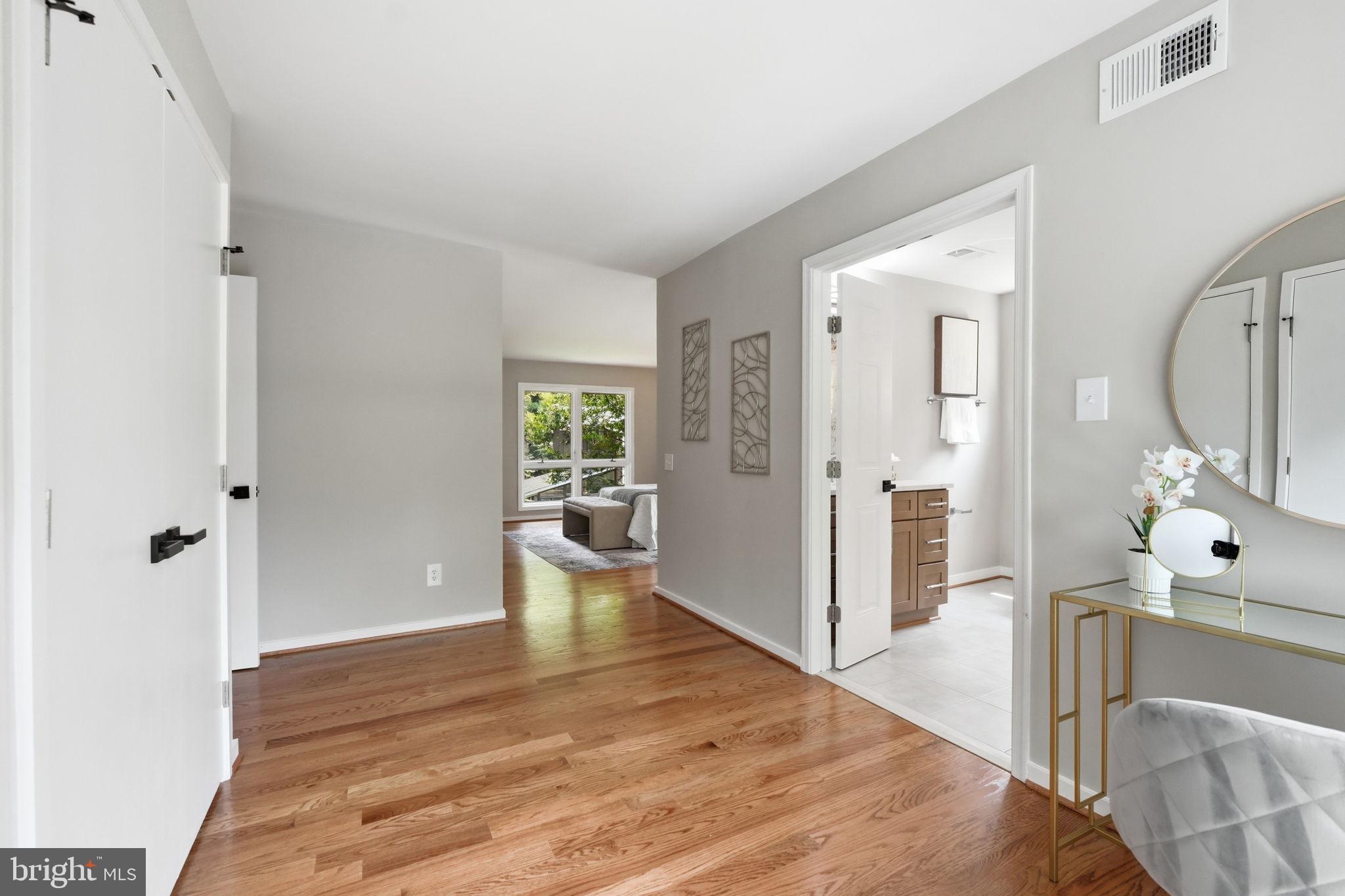 MANTUA WOODS - Residential