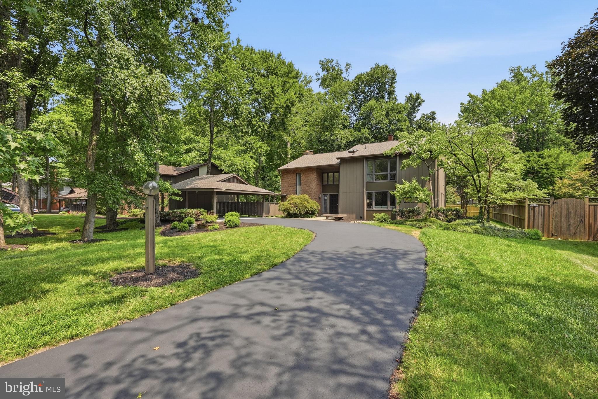 MANTUA WOODS - Residential