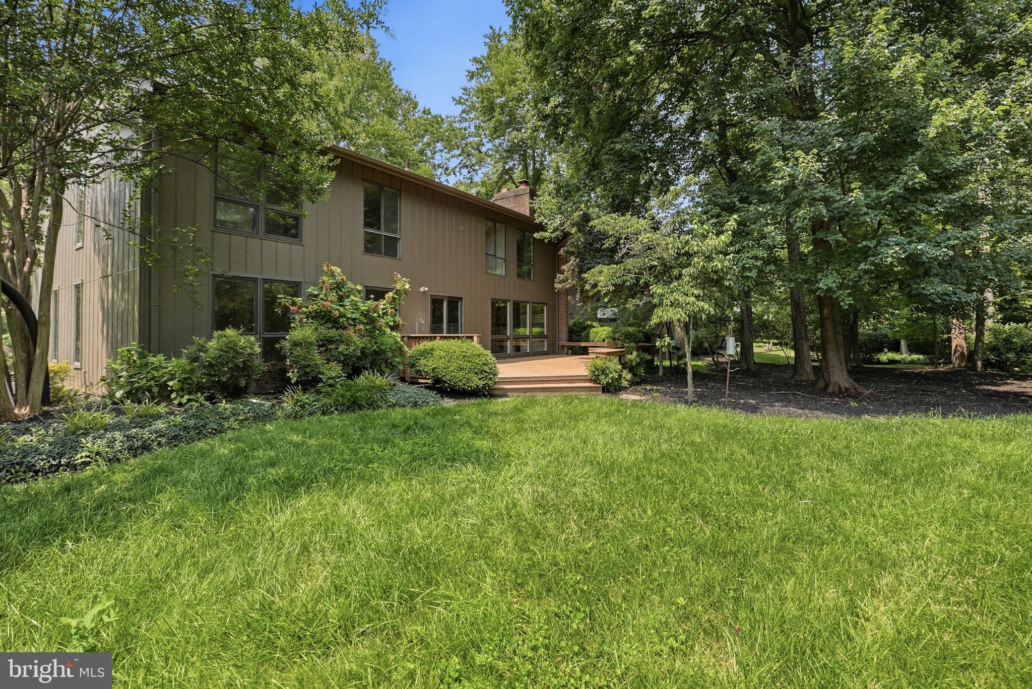 MANTUA WOODS - Residential