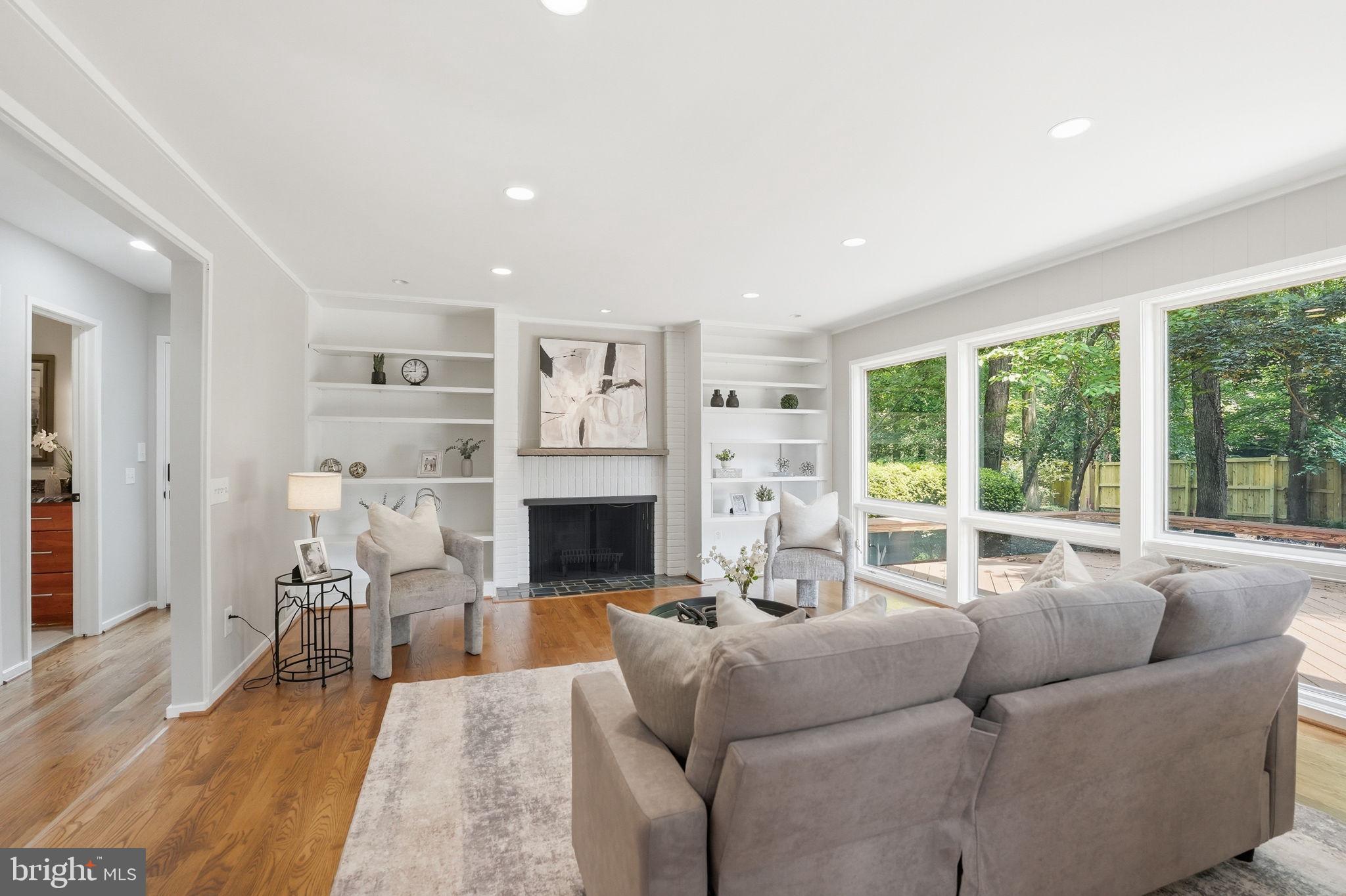 MANTUA WOODS - Residential