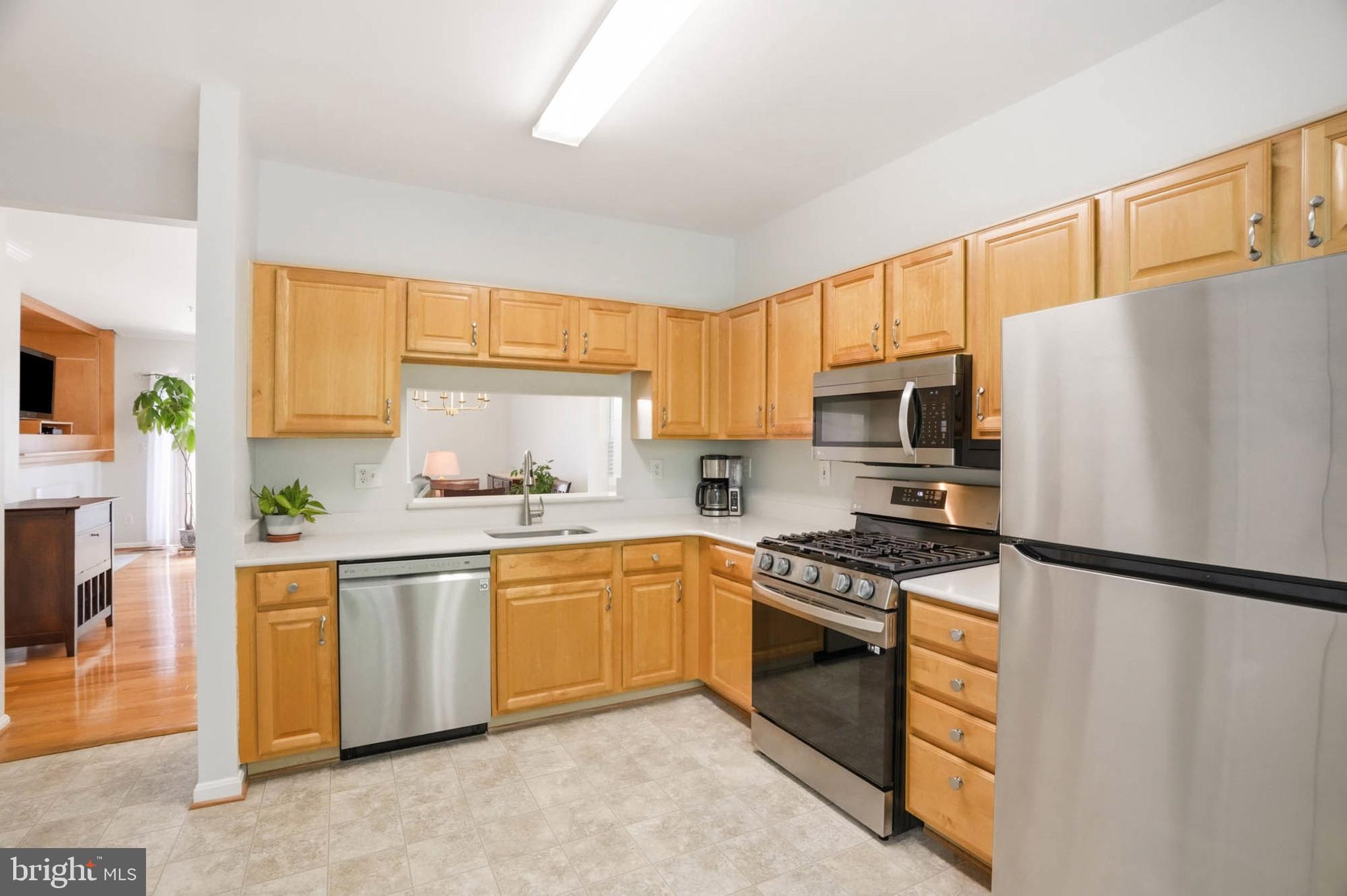 RUSSETT - Residential