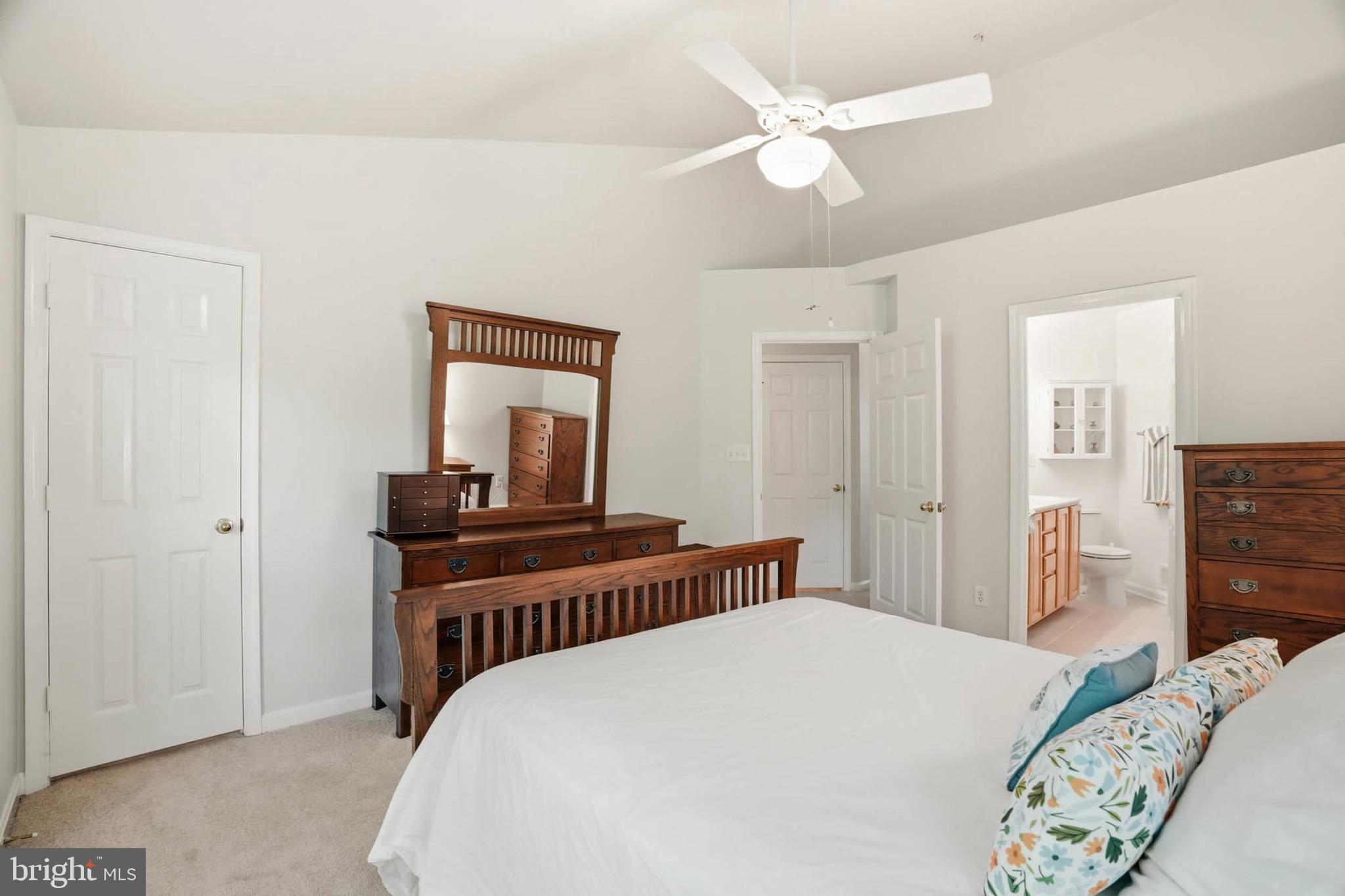 RUSSETT - Residential