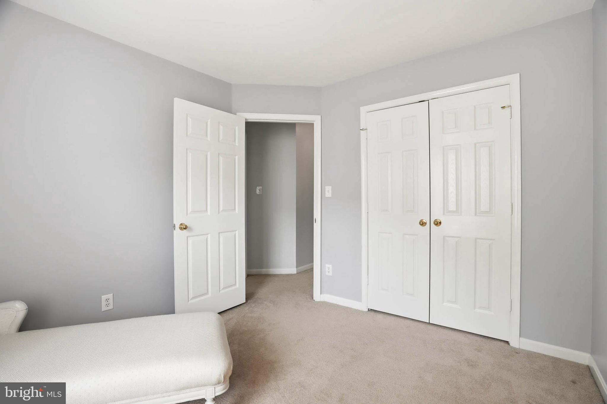 RUSSETT - Residential