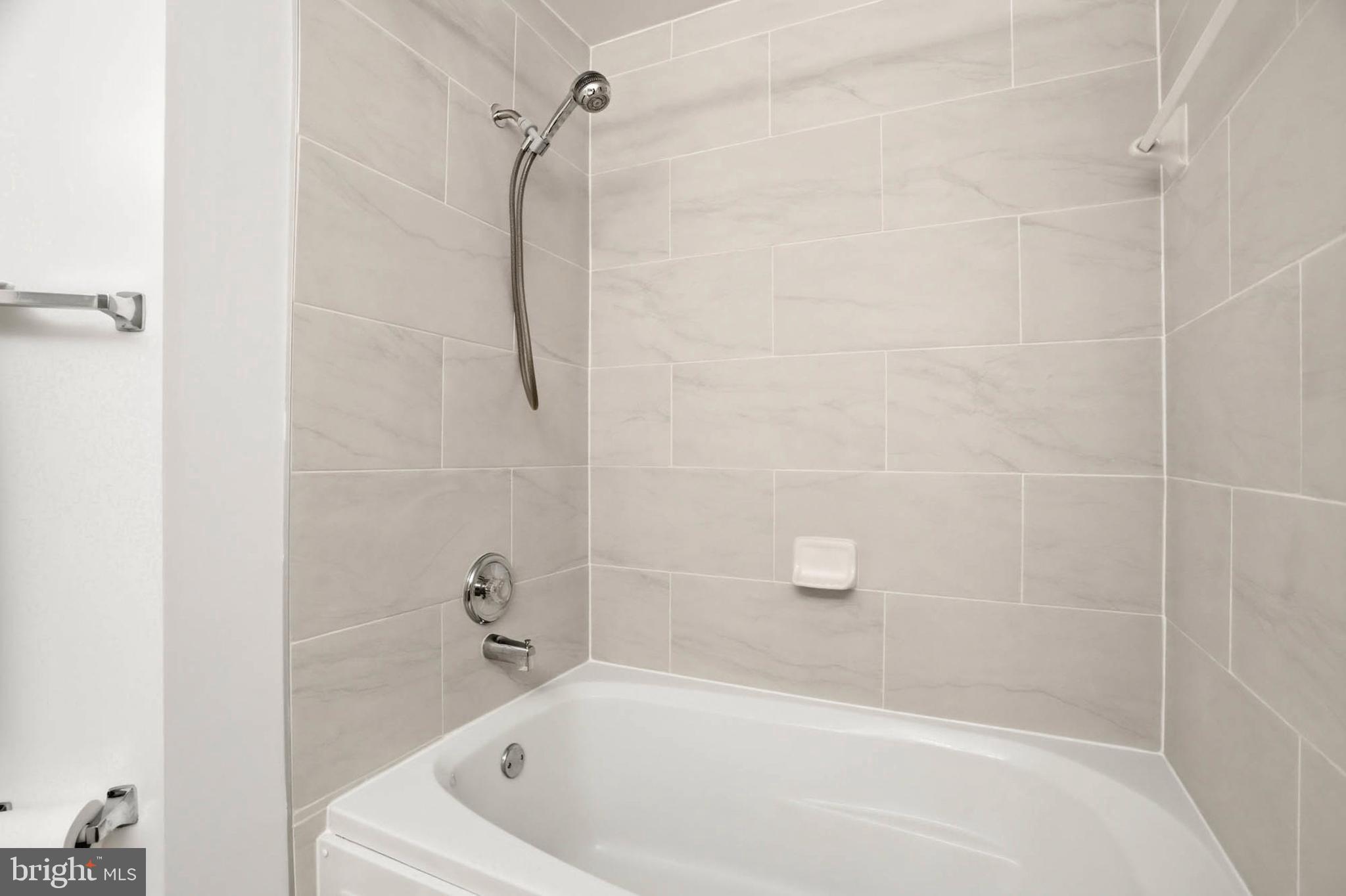 RUSSETT - Residential