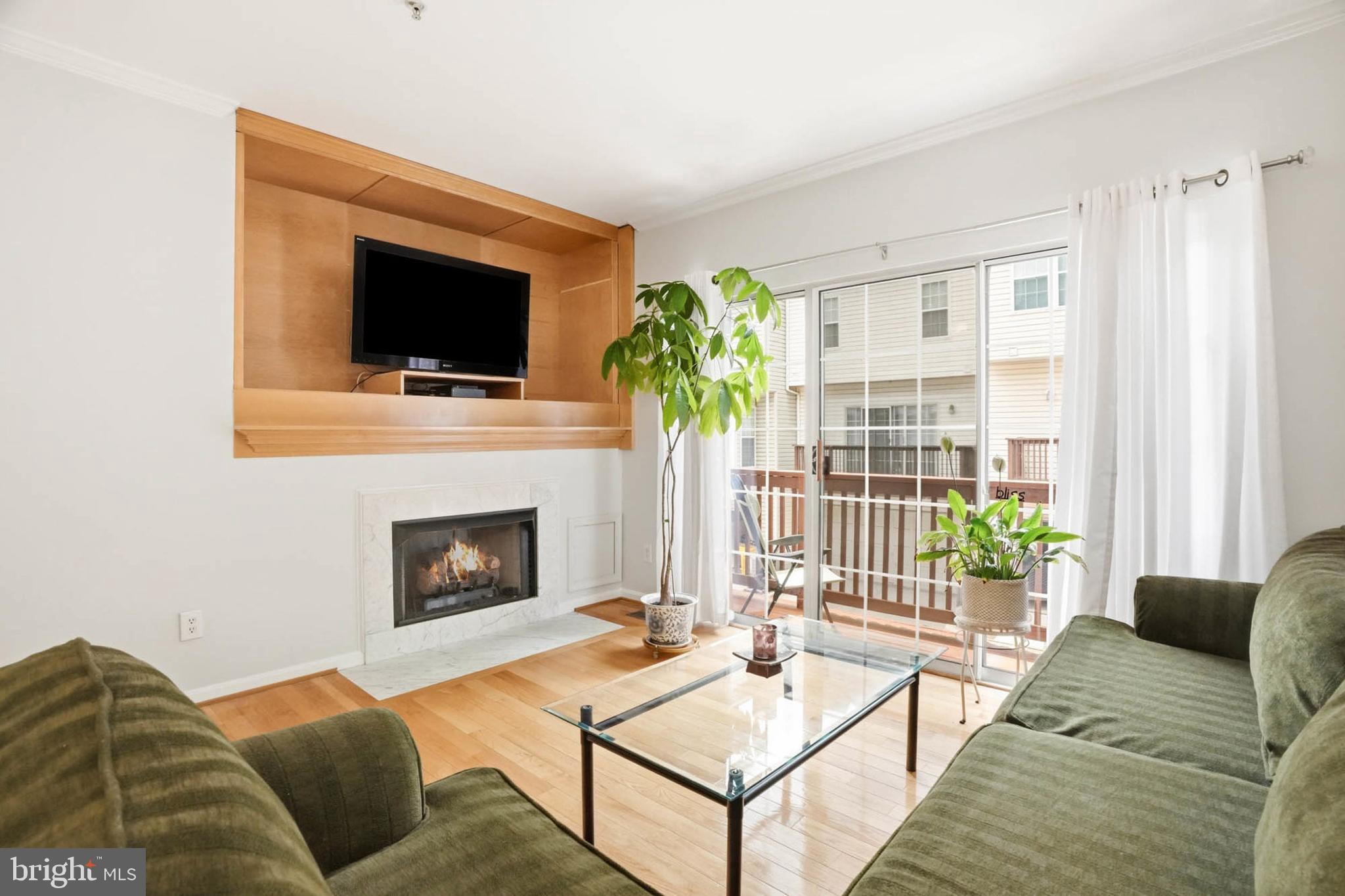 RUSSETT - Residential