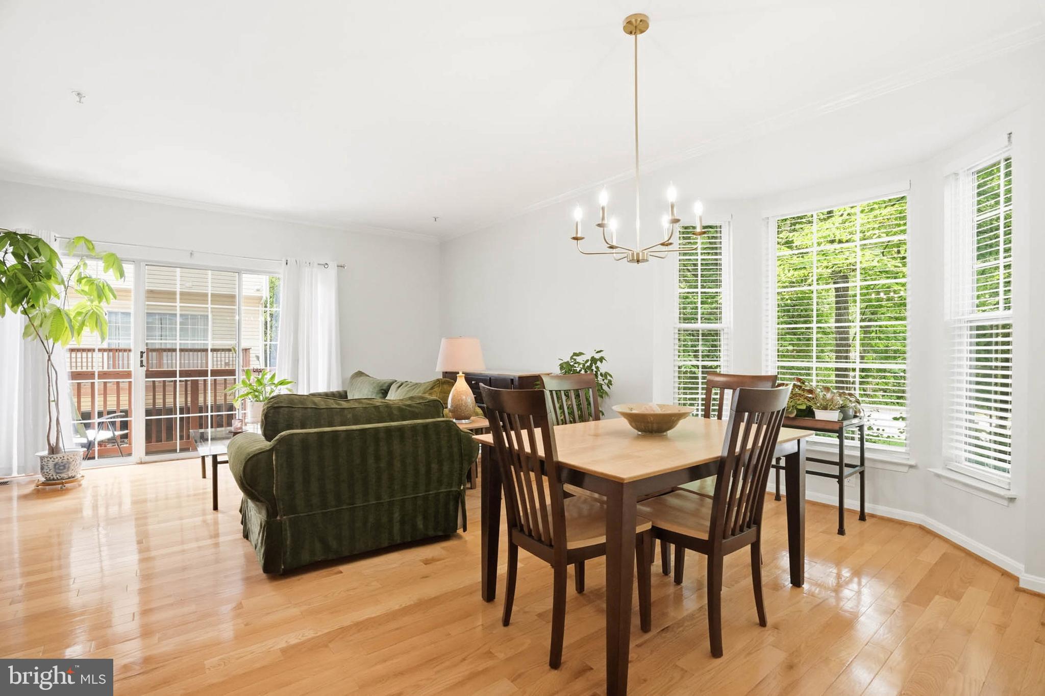 RUSSETT - Residential