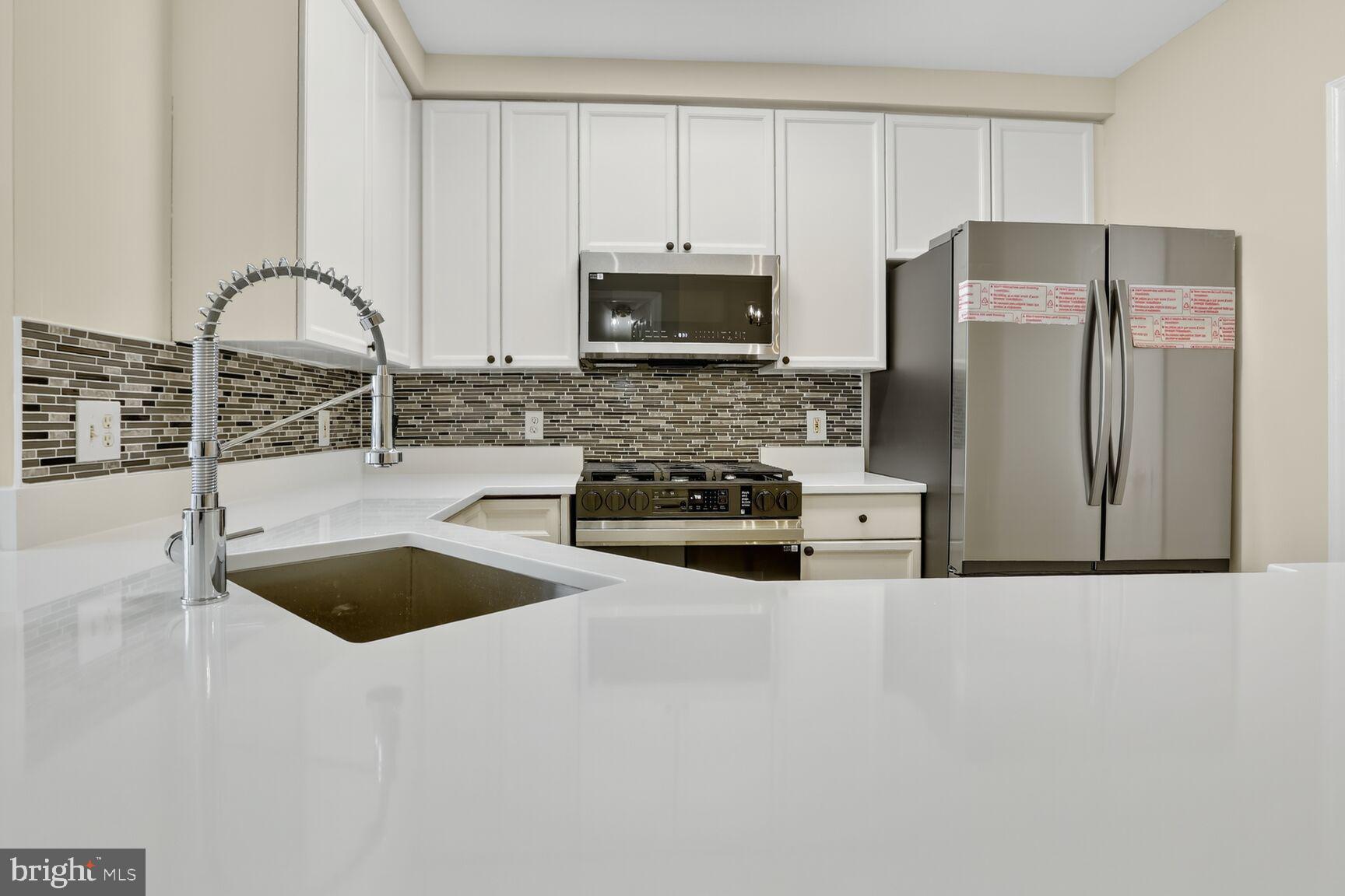 MANORS AT MCNAIR FARMS - Residential
