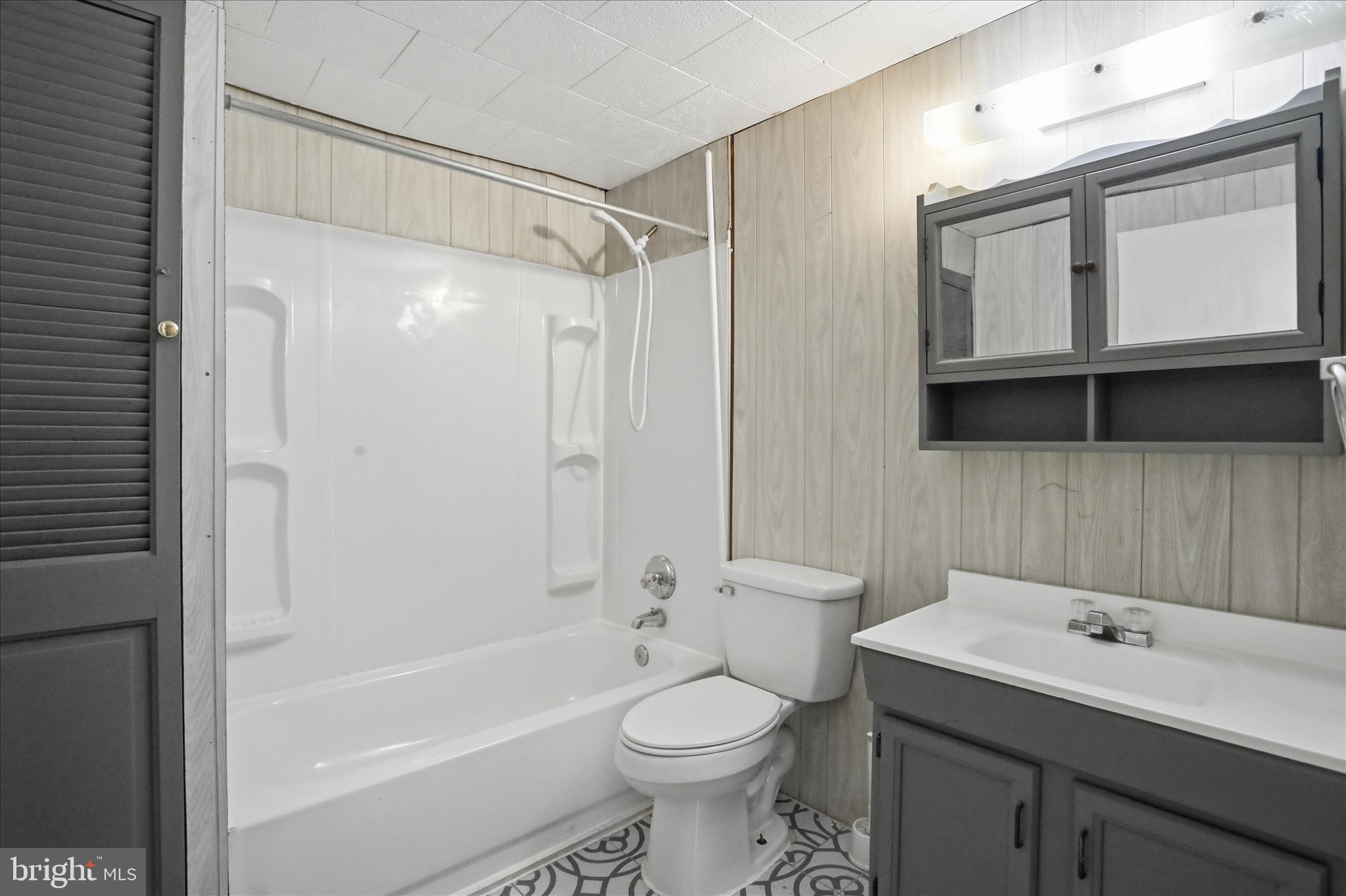 STONY RUN ROAD - Residential