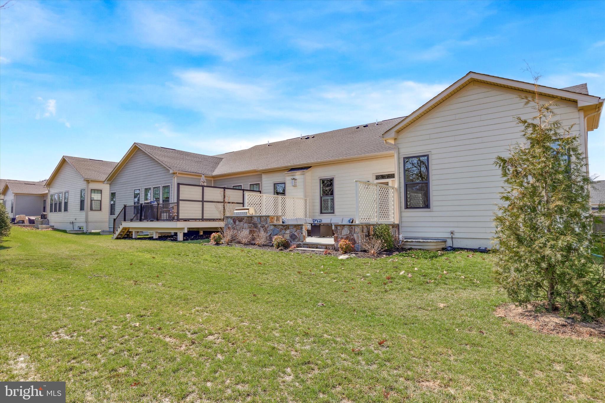 WAYNE GLEN - Residential