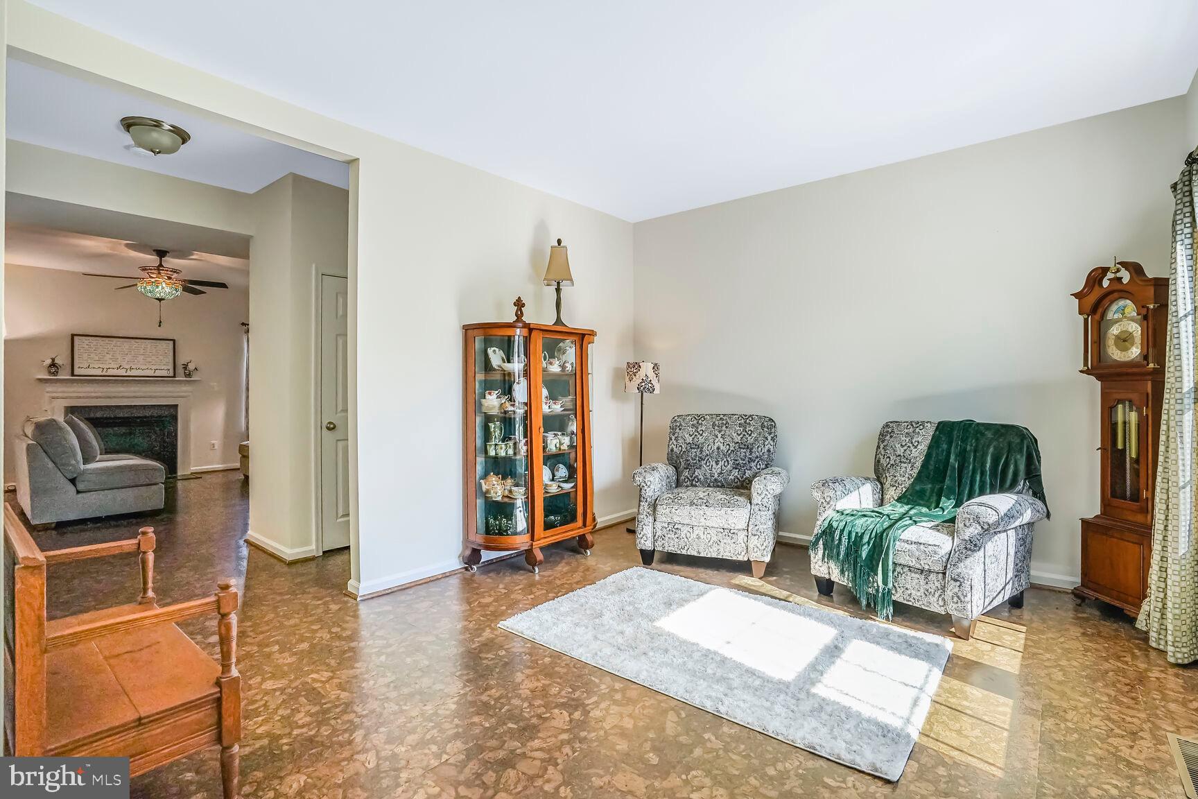 PIEDMONT MEWS - Residential