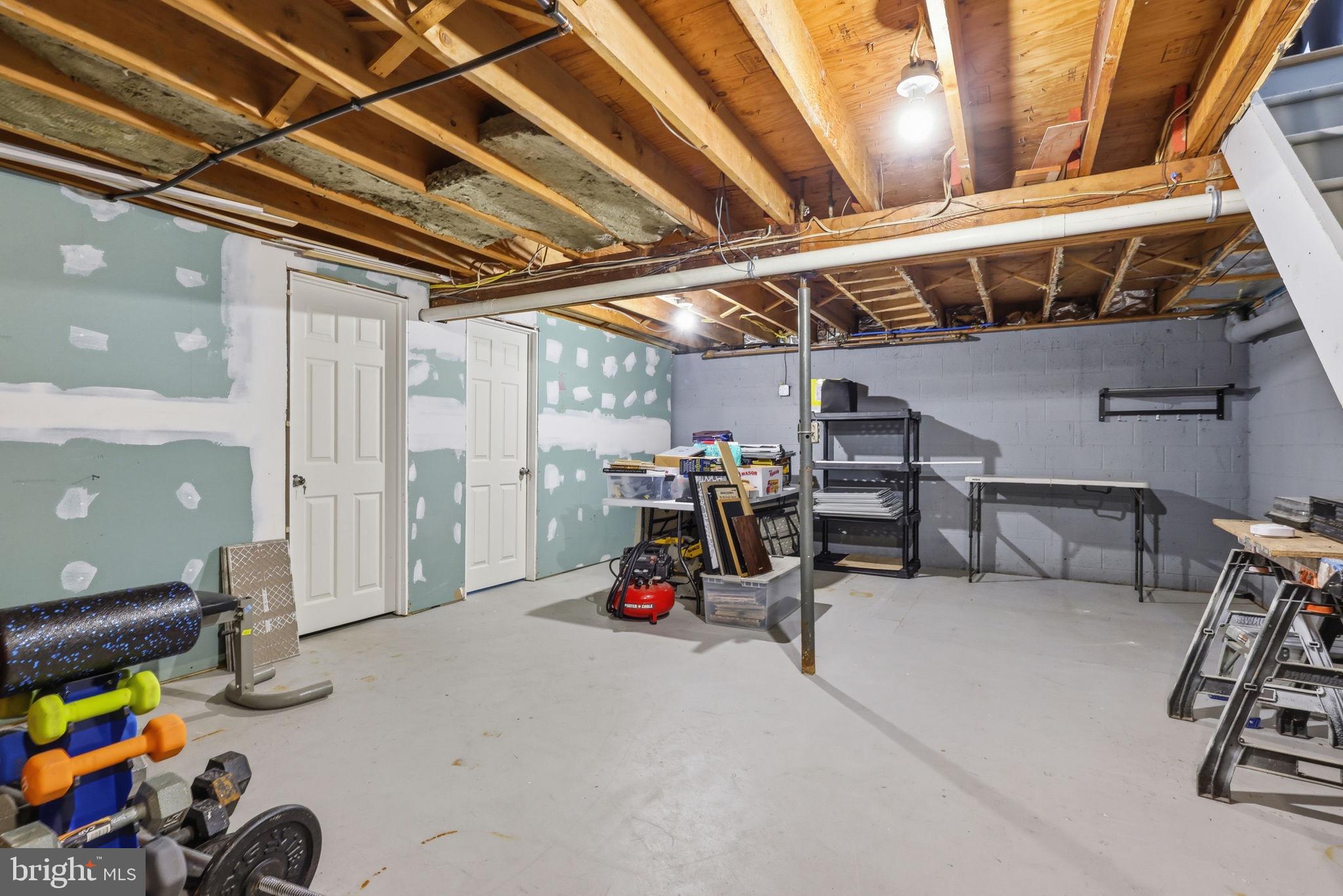 WOODFIELD - Residential