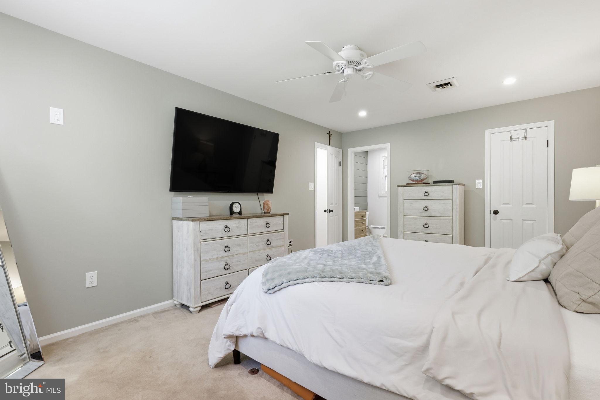 WOODFIELD - Residential