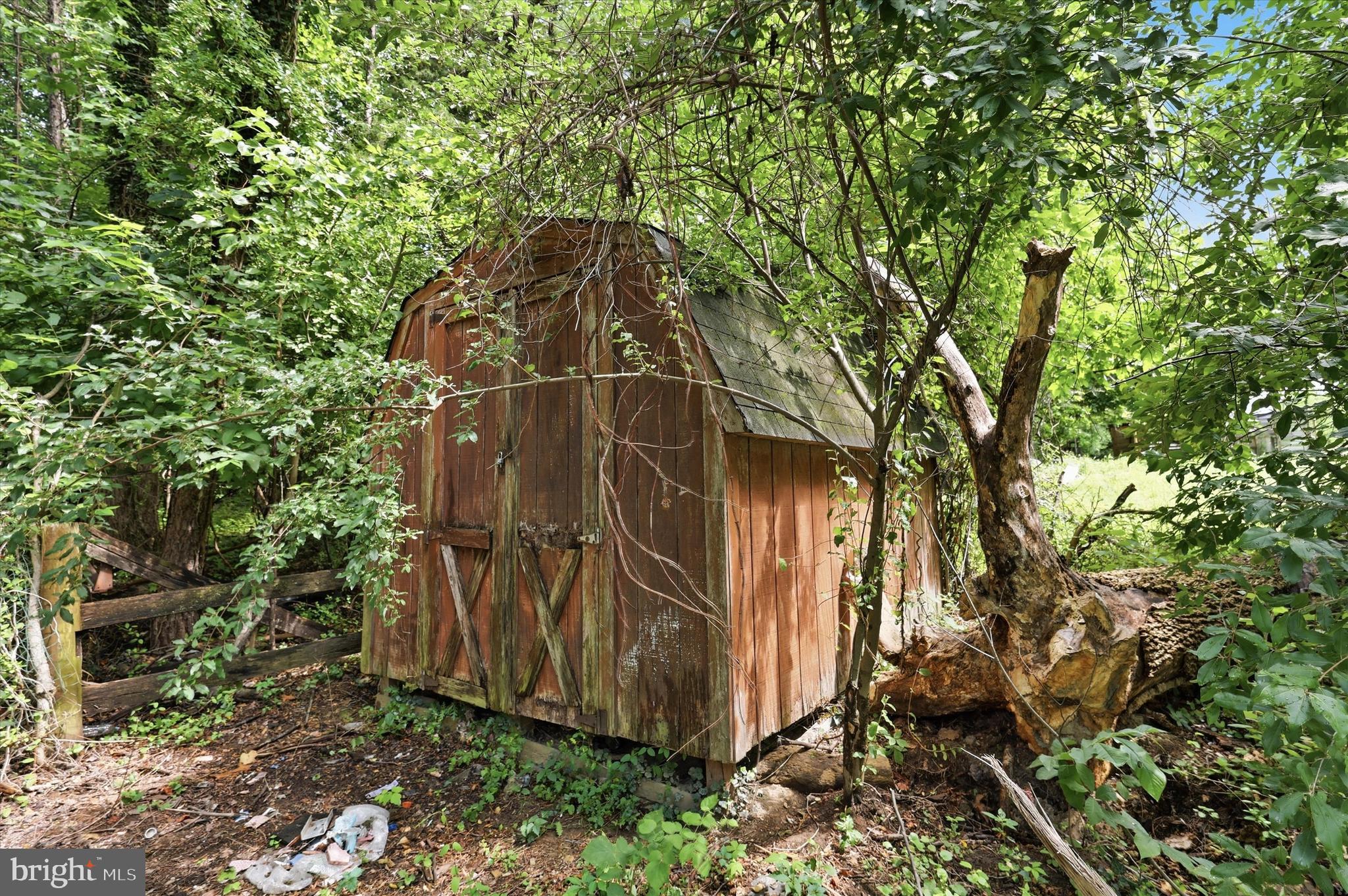 HARPERS FERRY CAMPSITES - Land