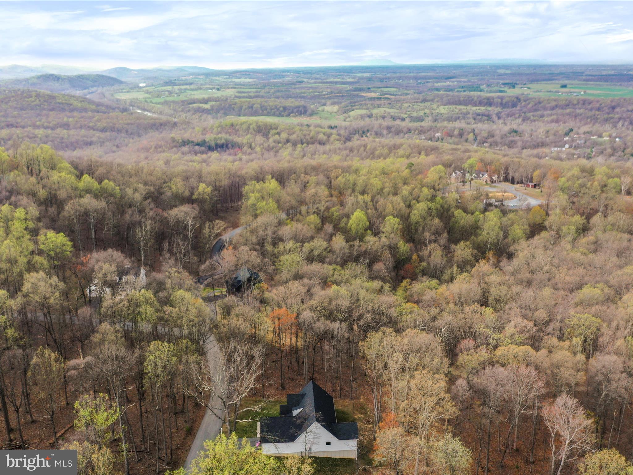 LAKE FOREST ESTATES - Residential