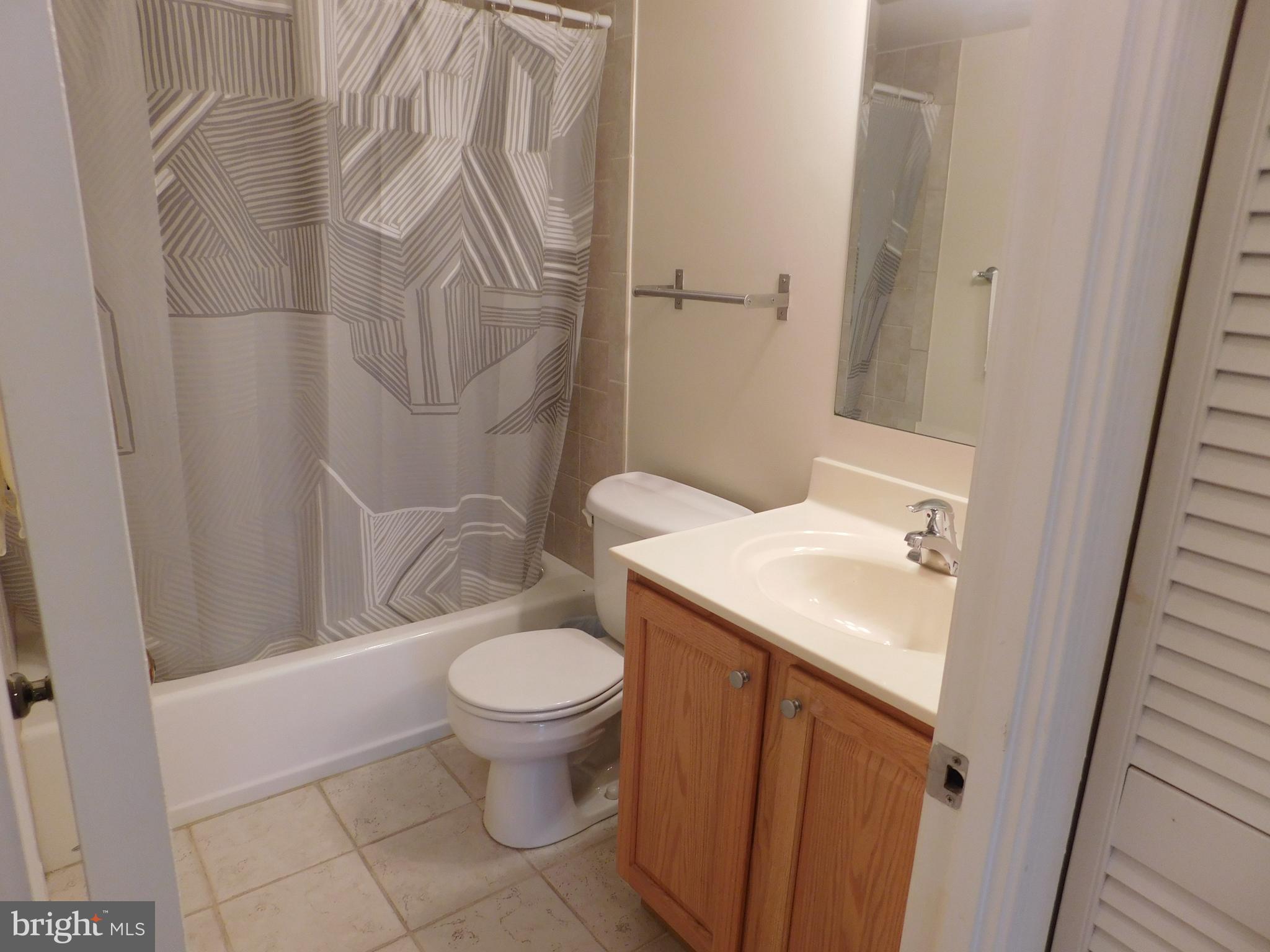 BURKE COVE - Residential Lease